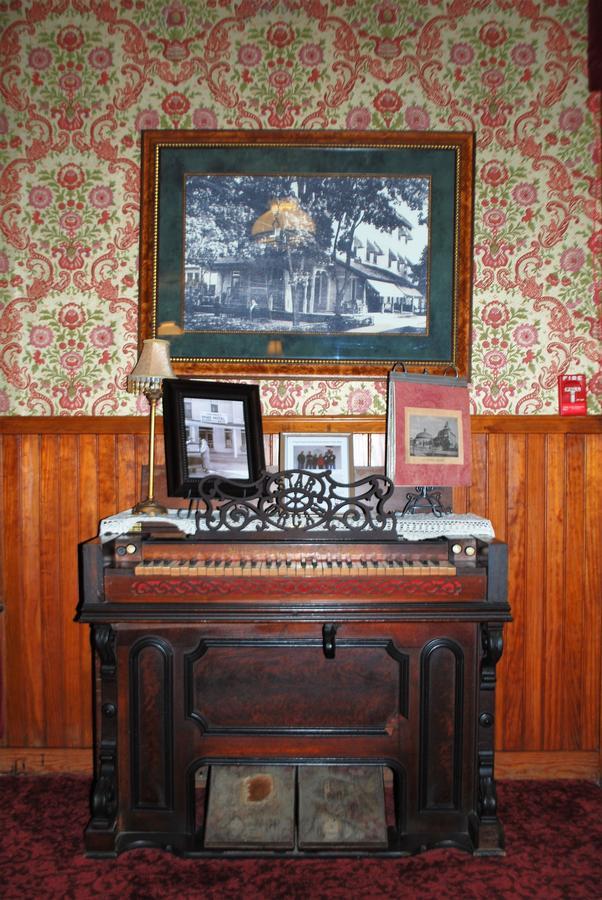 The Historic Park Hotel Put-in-Bay Eksteriør bilde